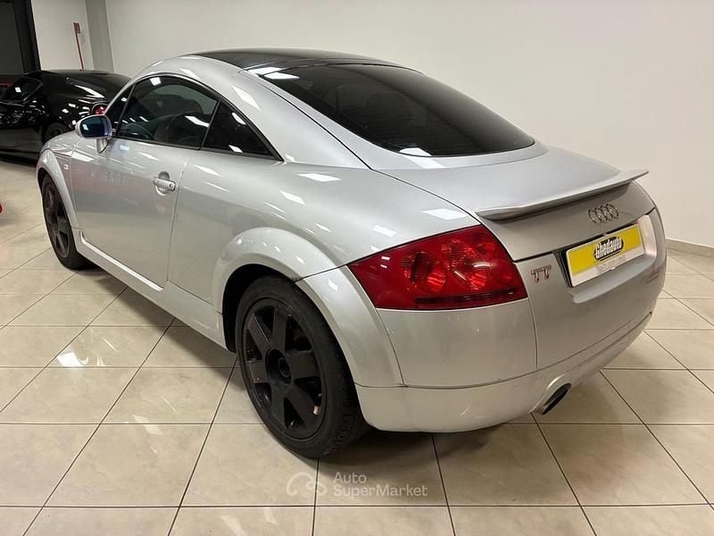 Usata Audi TT 179 CV (131 kW) 1999 Argento Coupé