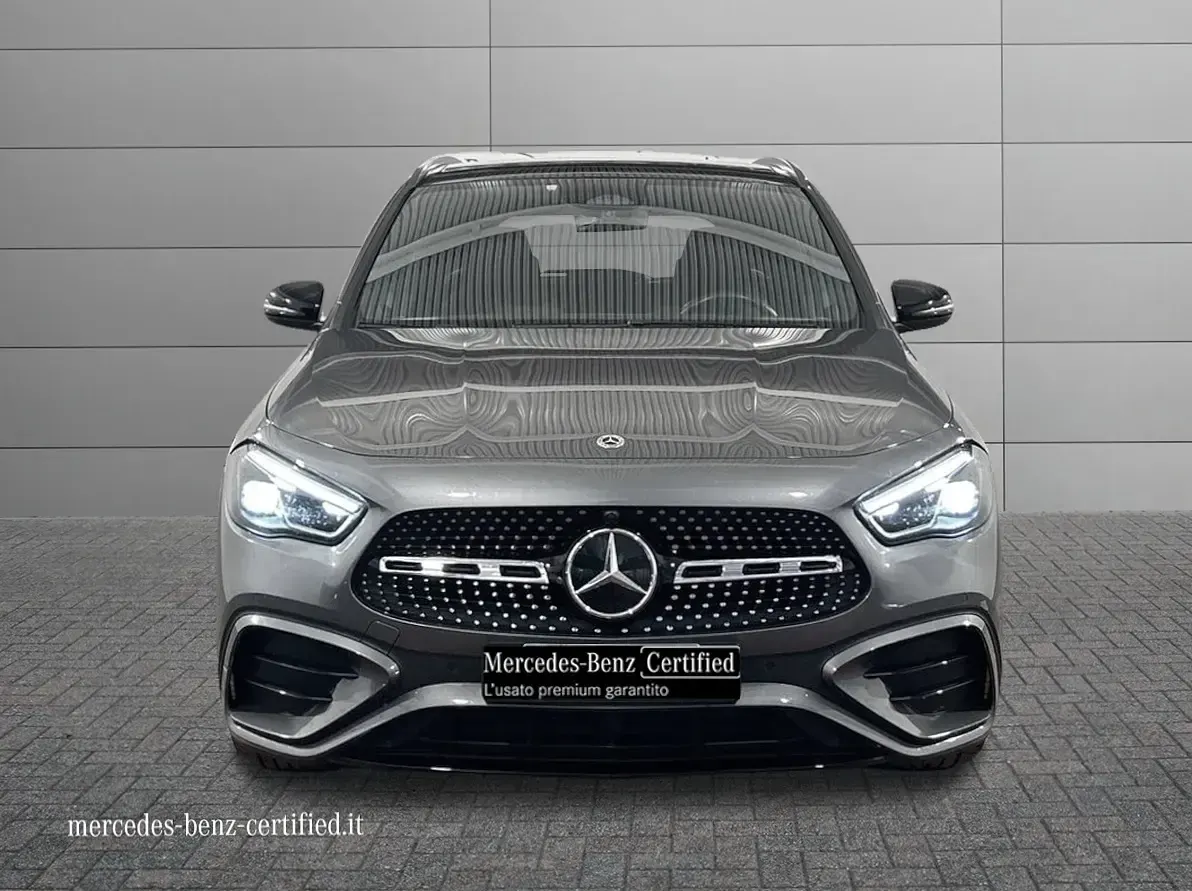 Usata Mercedes GLA200 Advanced Plus 150 CV (110 kW) 2025 Nero cosmo metallizzato SUV