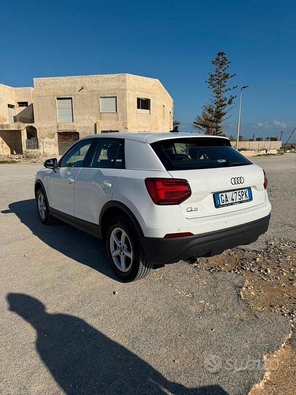 Usata Audi Q2 Premium 116 CV (85 kW) 2020 Bianco SUV