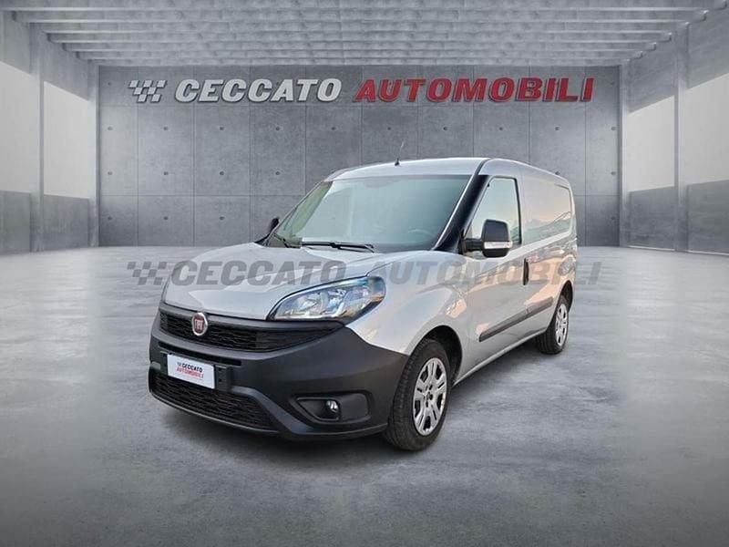 Usata Fiat Doblò 95 CV (69 kW) 2018 Argento Monovolume