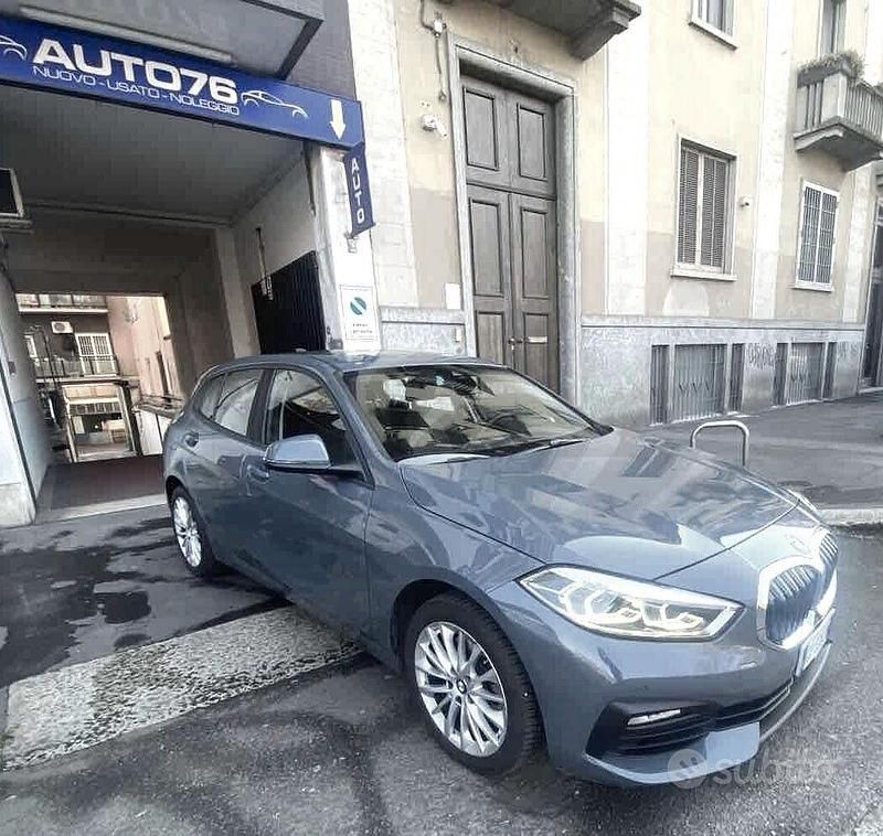 Usata BMW 116 Sport Line 109 CV (80 kW) 2021 Grigio Utilitaria