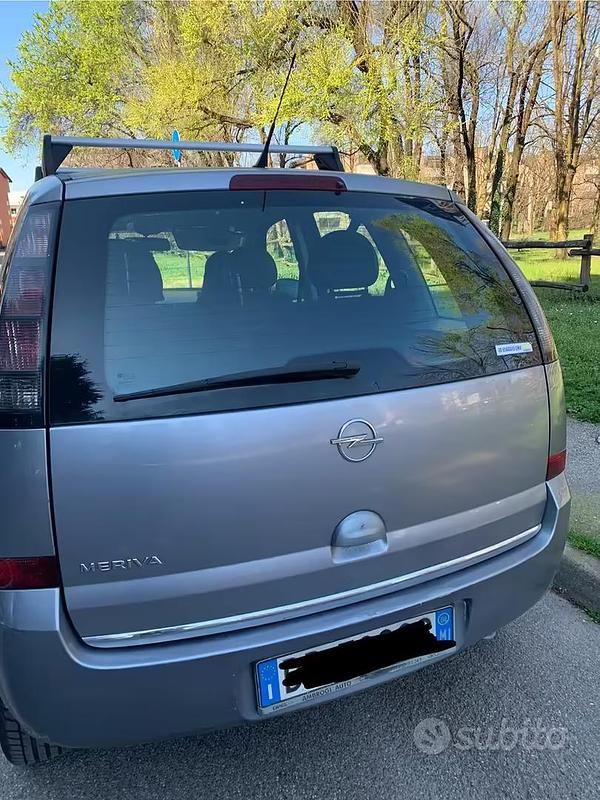 Usata Opel Meriva 2006 Grigio Monovolume