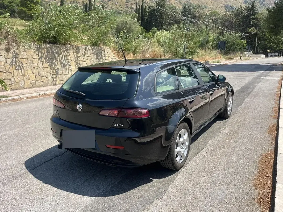 Usata Alfa Romeo 159 170 CV (125 kW) 2009 Nero Station wagon