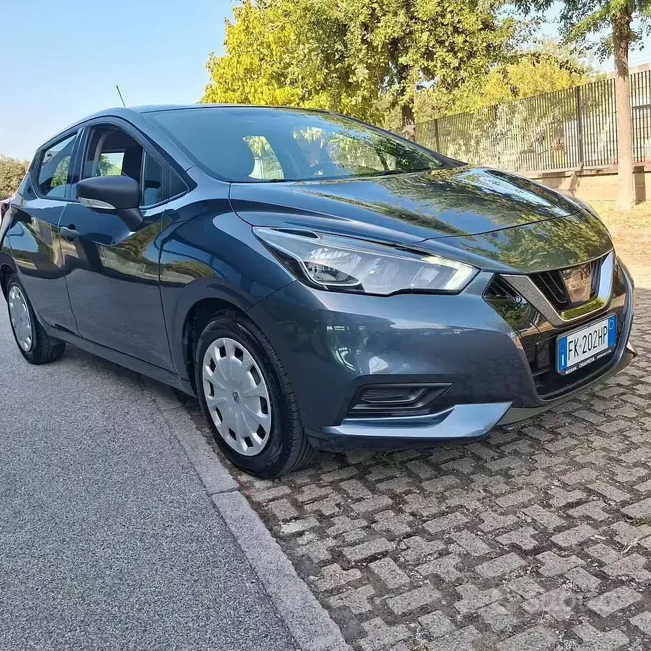 Usata Nissan Micra Visia+ 90 CV (66 kW) 2017 Grigio Utilitaria