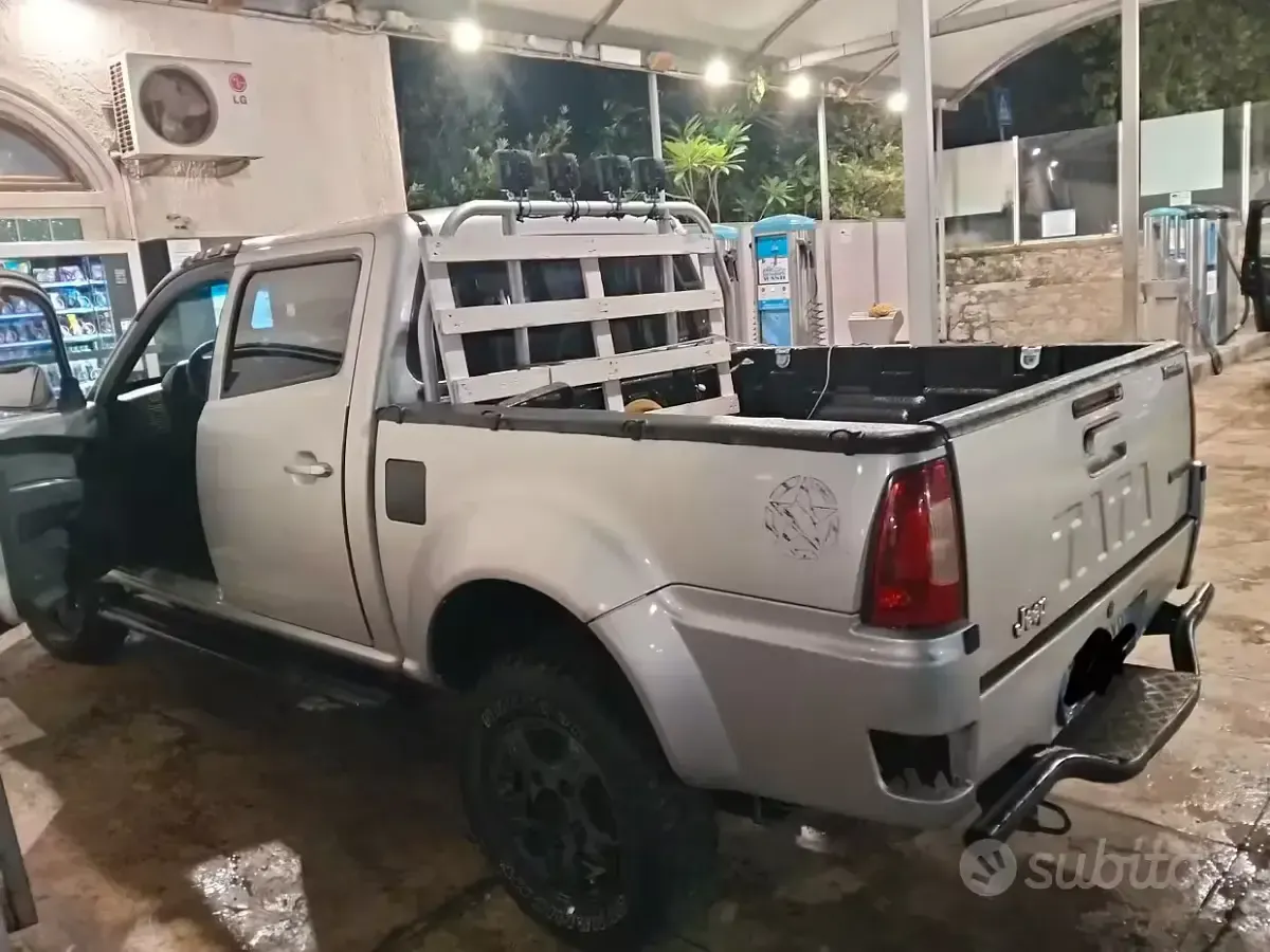 Usata Tata Xenon 140 CV (102 kW) 2010 Grigio Pick-up