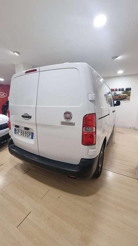 Usata Fiat Scudo 144 CV (105 kW) 2023 Bianco Furgone