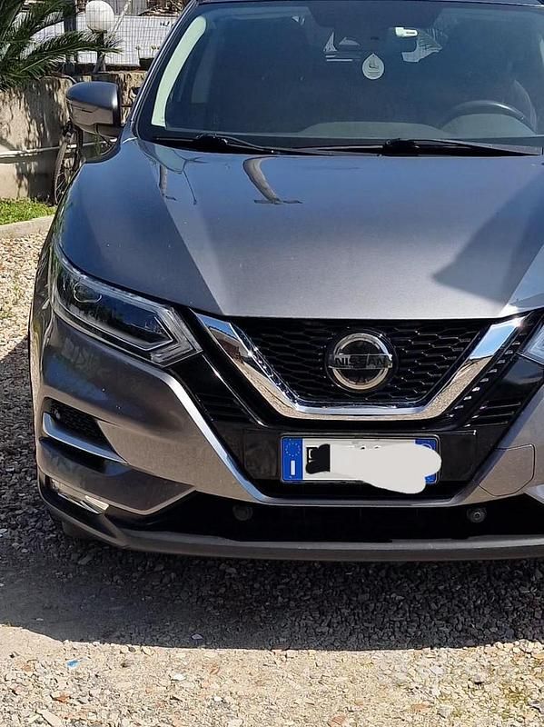 Usata Nissan Qashqai 131 CV (96 kW) 2018 Grigio SUV