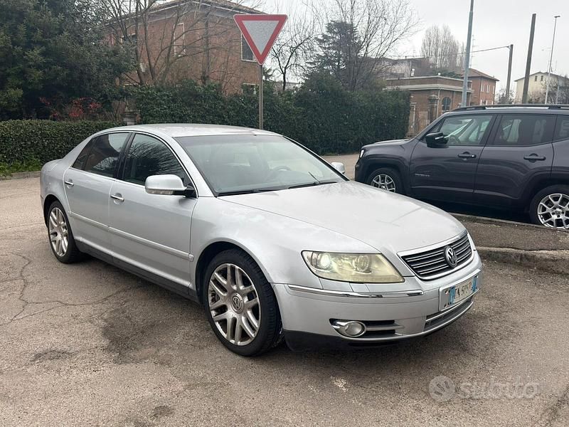 Usata VW Phaeton 224 CV (164 kW) 2006 Grigio Berlina