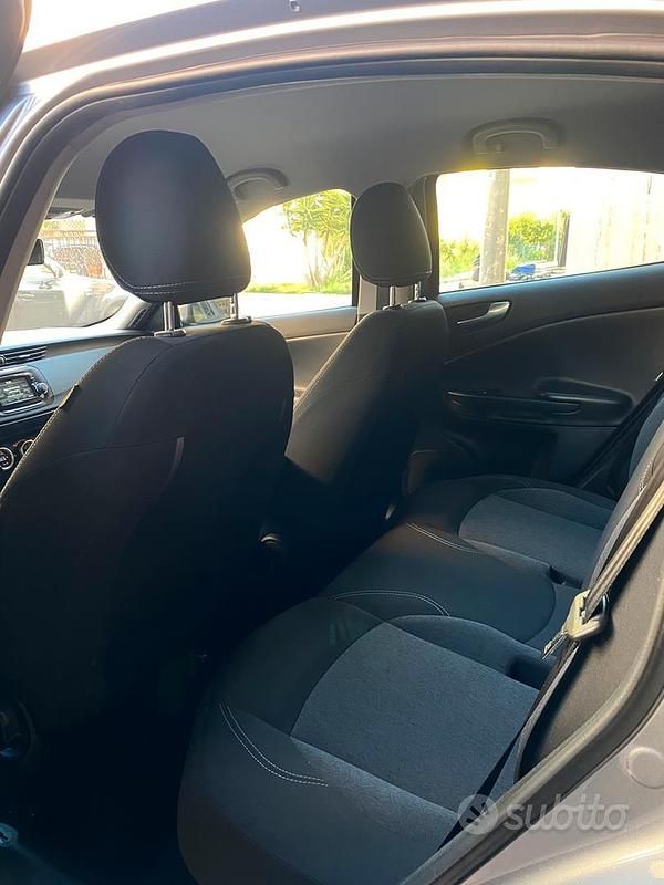 Usata Alfa Romeo Giulietta 120 CV (88 kW) 2016 Grigio Utilitaria