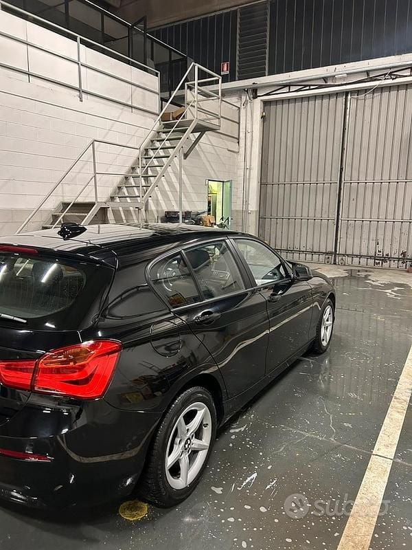 Usata BMW 116 Advantage 116 CV (85 kW) 2015 Nero Utilitaria