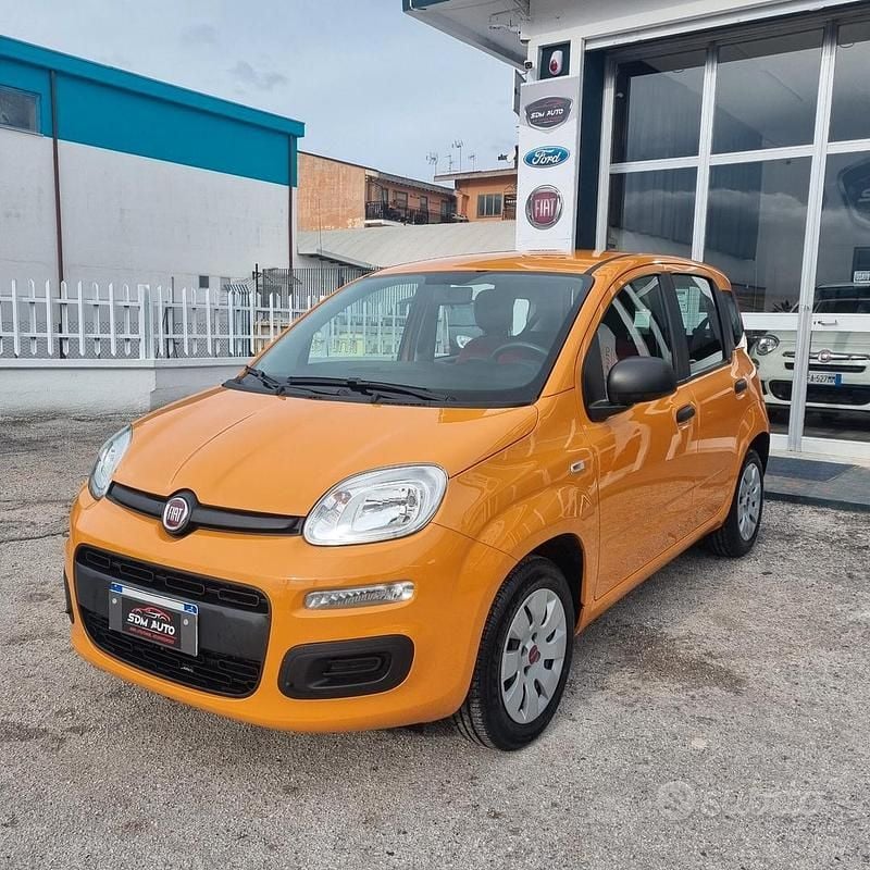 Usata Fiat Panda Lounge 69 CV (50 kW) 2019 Arancione Utilitaria