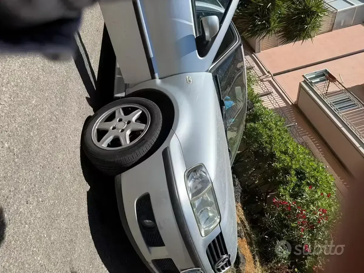 Usata VW Polo 75 CV (55 kW) 2000 Grigio Berlina