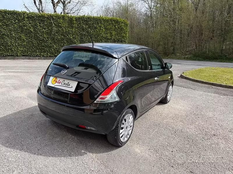 Usata Lancia Ypsilon S 69 CV (50 kW) 2011 Nero Utilitaria