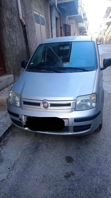 Usata Fiat Panda Dynamic 60 CV (44 kW) 2010 Argento Utilitaria