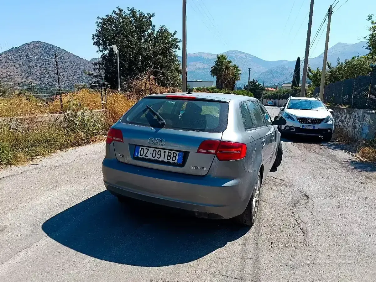 Usata Audi A3 140 CV (102 kW) 2011 Grigio Utilitaria