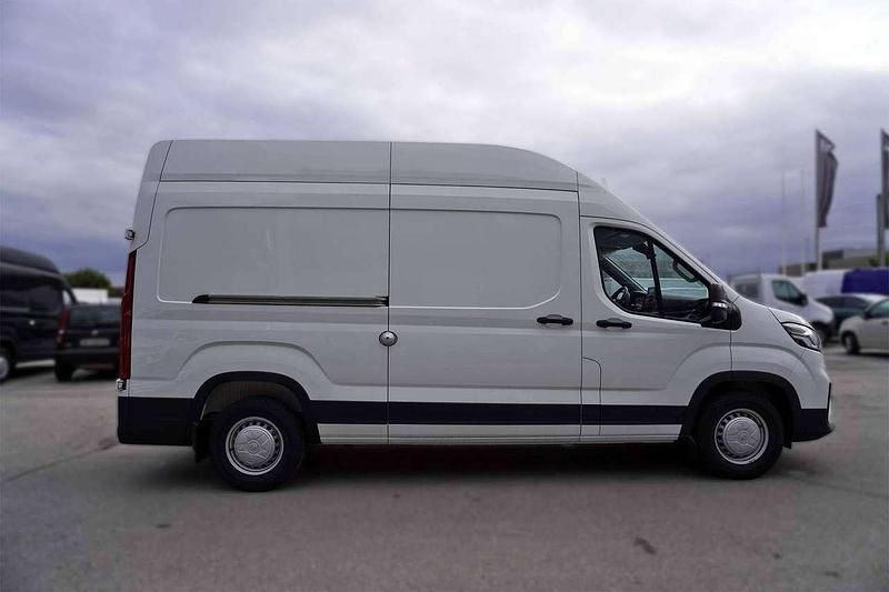 Nuova Maxus V90 150 CV (110 kW) 2025 Fabric white Furgone