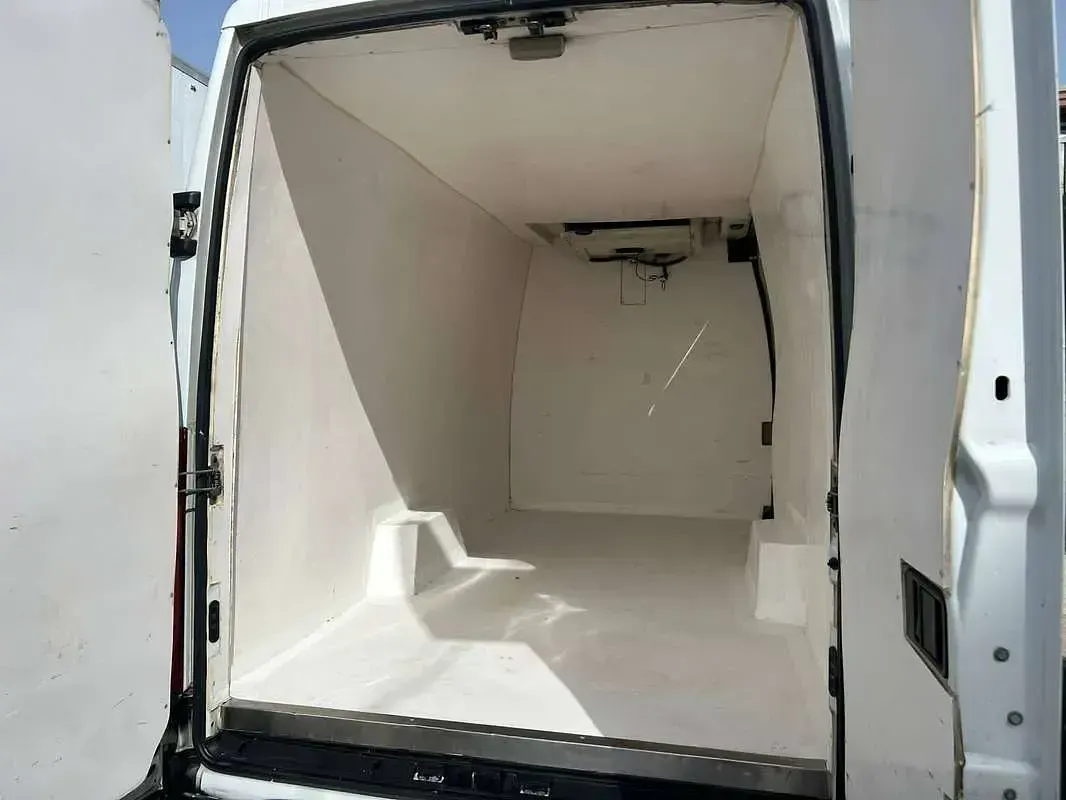 Usata Iveco Daily 136 CV (100 kW) 2011 Bianco Furgone