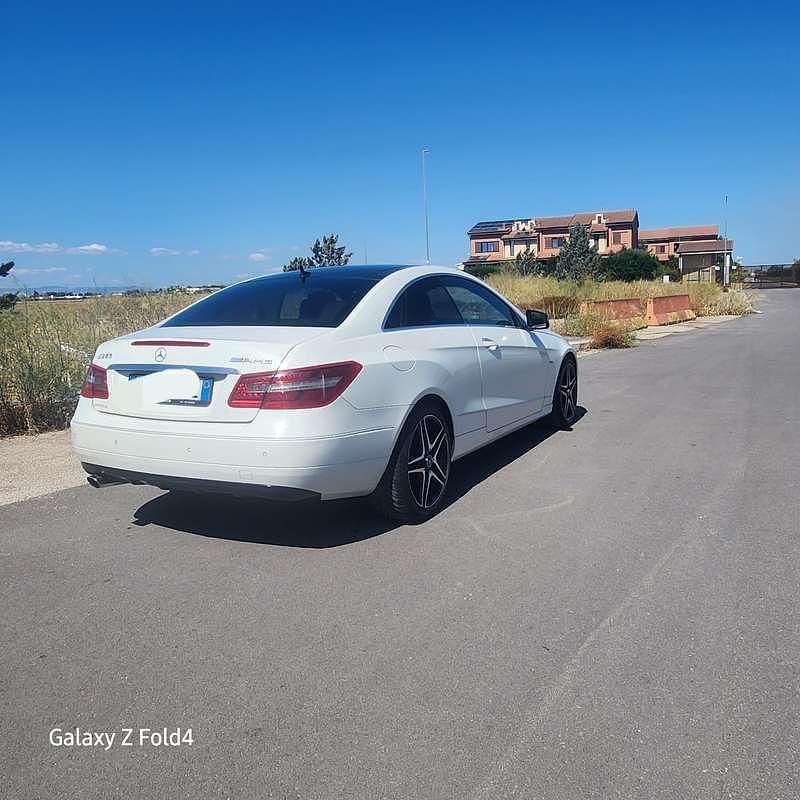 Usata Mercedes E220 Avantgarde 170 CV (125 kW) 2010 Coupé