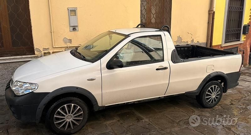 Usata Fiat Strada 84 CV (61 kW) 2008 Pick-up