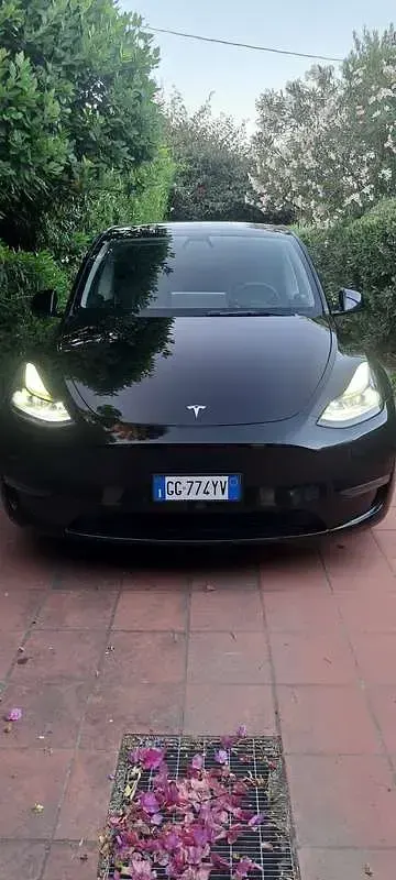 Usata Tesla Model Y 152 kW (208 CV) 2021 Nero SUV