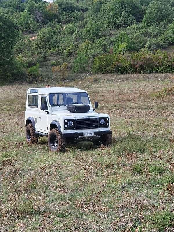 Usata Land Rover Defender 109 CV (80 kW) 1991 SUV