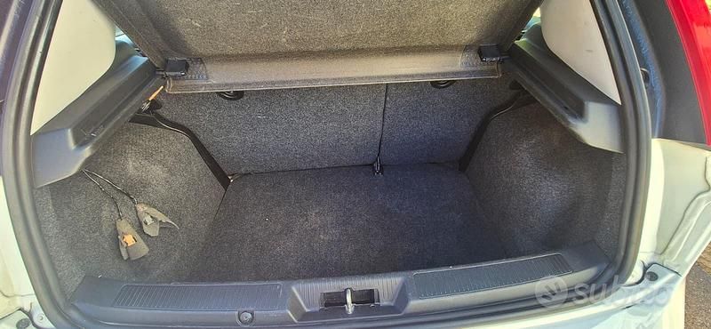 Usata Fiat Punto 95 CV (69 kW) 2017 Bianco Berlina