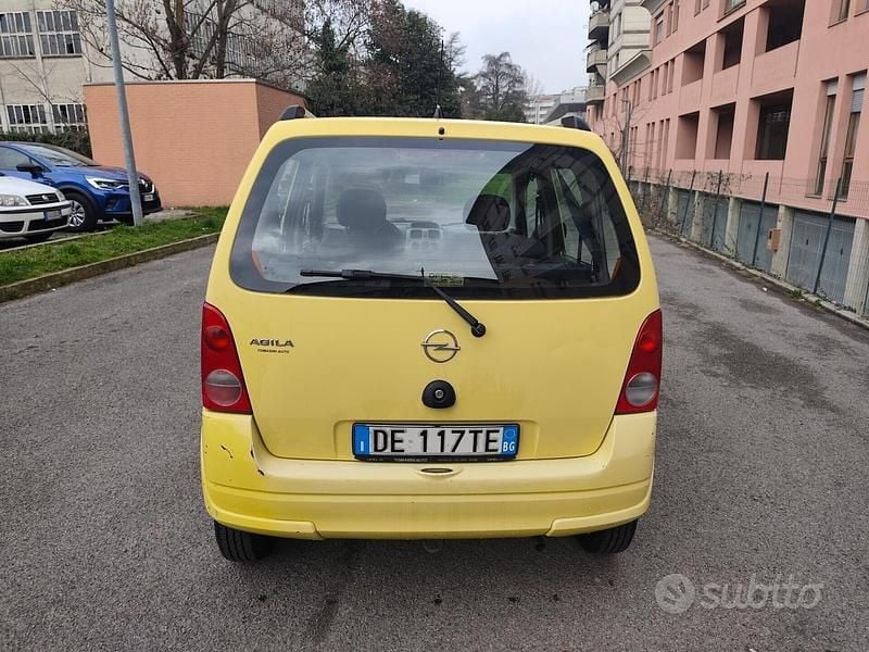 Usata Opel Agila 59 CV (43 kW) 2007 Giallo Monovolume