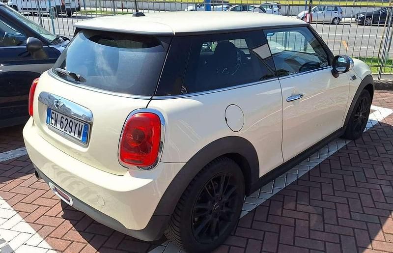 Usata Mini One D 95 CV (69 kW) 2014 Beige Utilitaria