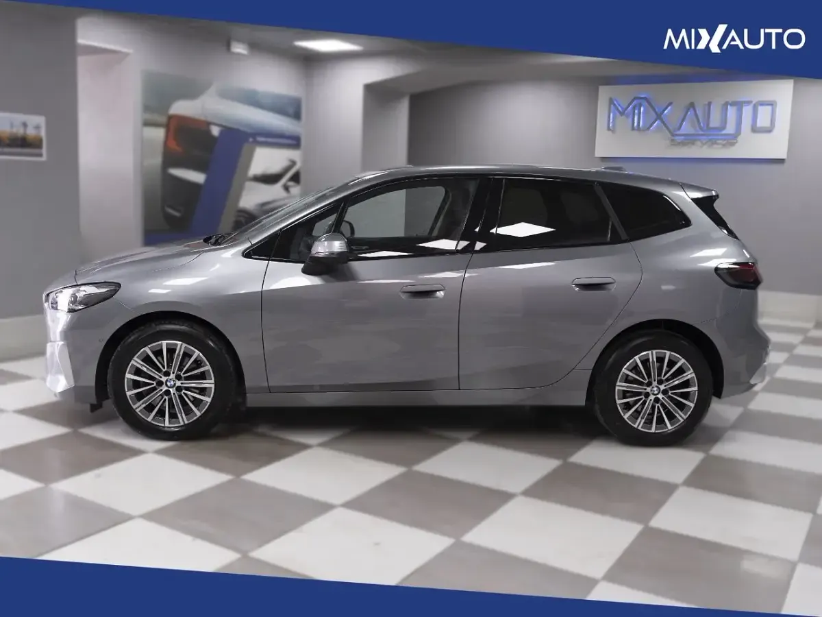 Usata BMW 218 Comfort Edition 150 CV (110 kW) 2023 Grigio Monovolume