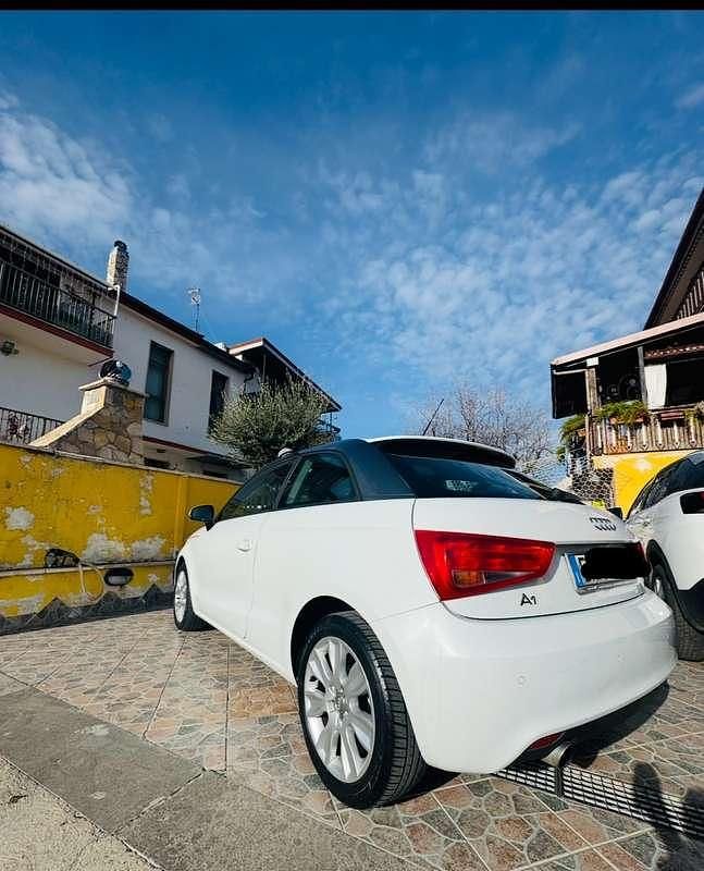 Usata Audi A1 Attraction 90 CV (66 kW) 2012 Utilitaria