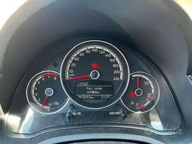 Usata VW up! 68 CV (50 kW) 2019 Blu Utilitaria