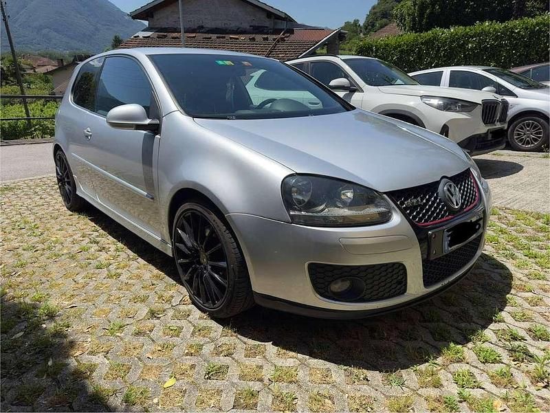 Usata VW Golf IV GTI 200 CV (147 kW) 2005 Grigio Berlina