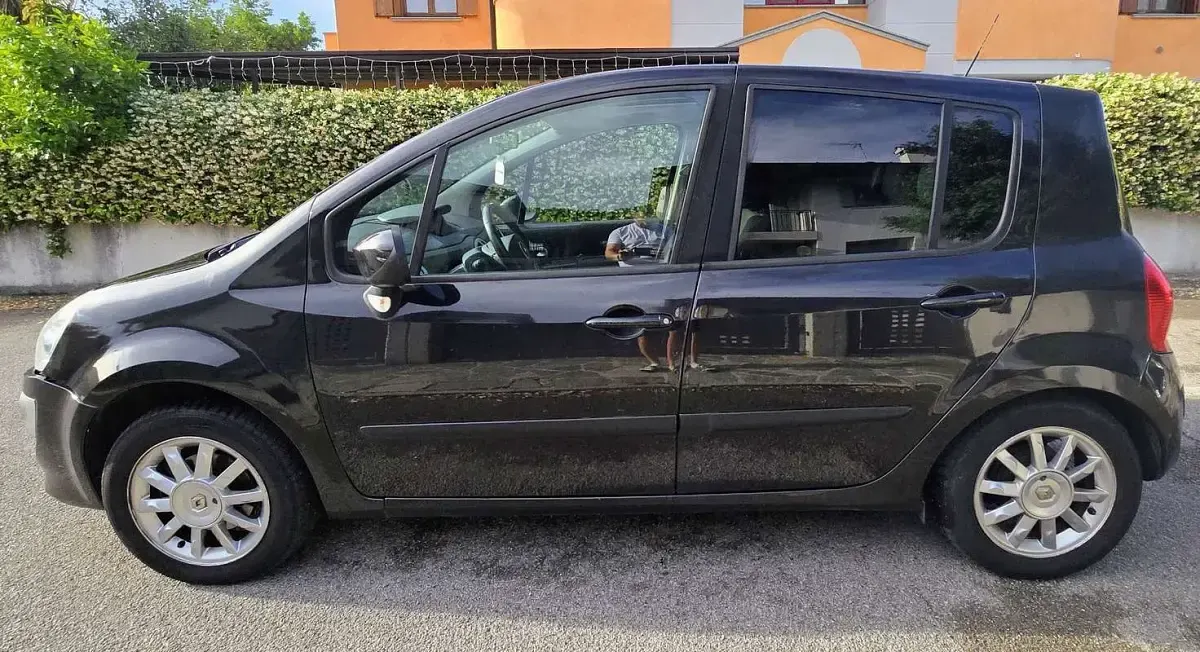 Usata Renault Modus 75 CV (55 kW) 2006 Monovolume
