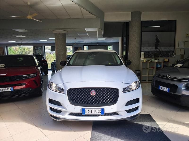 Usata Jaguar F-Pace Prestige 180 CV (132 kW) 2020 Bianco SUV