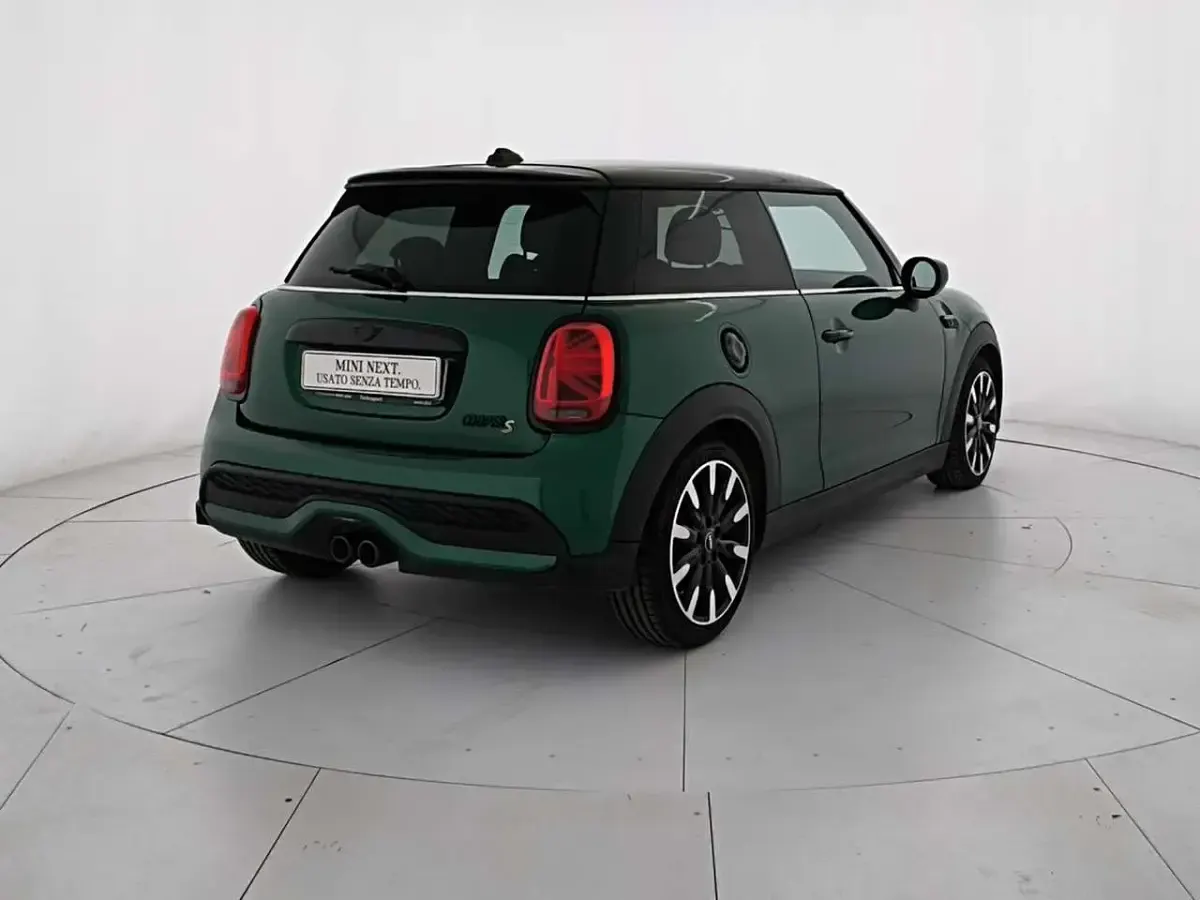 Usata Mini Cooper S Classic 178 CV (130 kW) 2022 British racing green iv Utilitaria