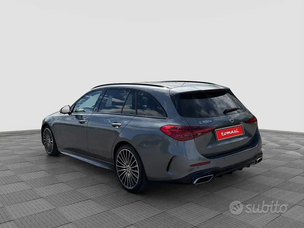 Begagnad Mercedes C300e Premium Plus 265 HK (194 kW) 2023 Grå Kombi