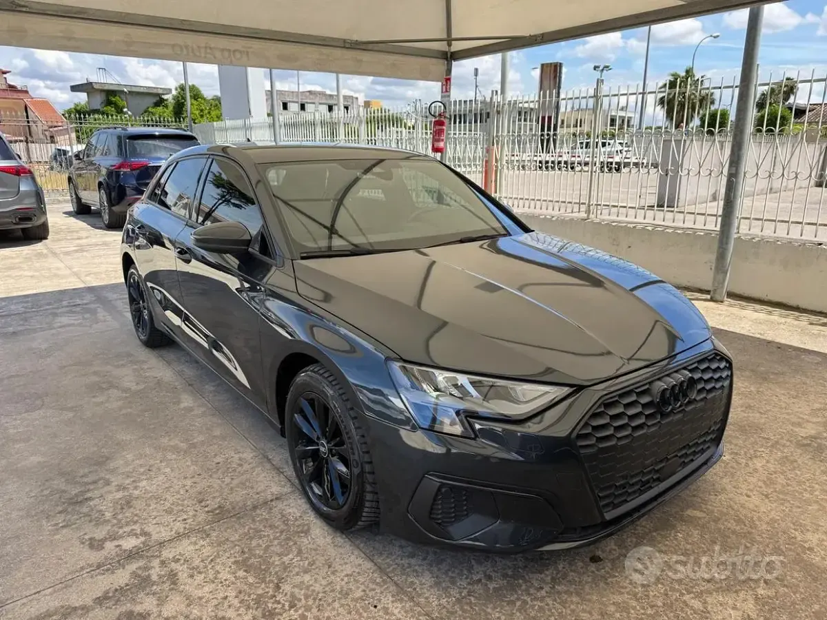 Usata Audi A3 116 CV (85 kW) 2021 Grigio Berlina