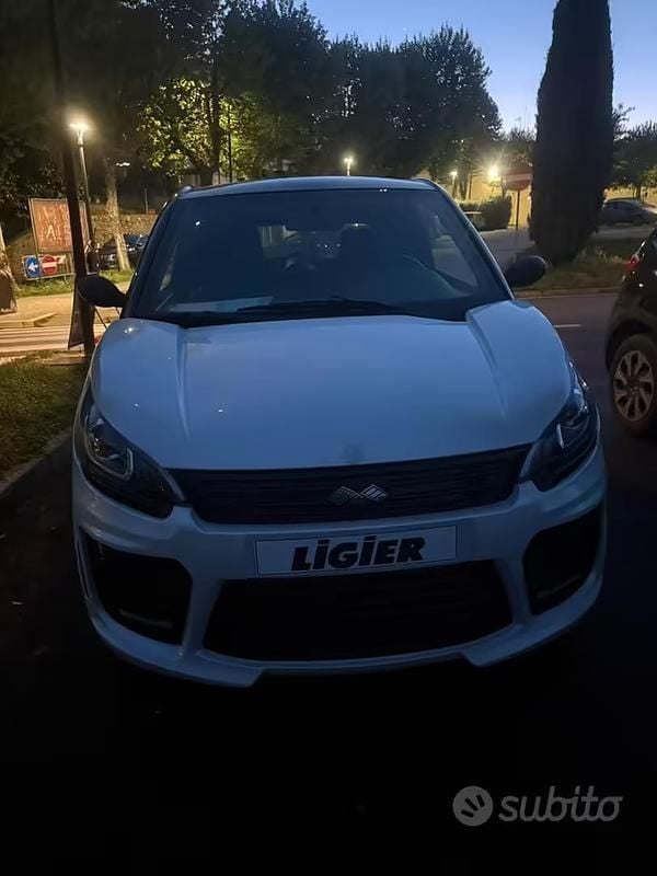 Begagnad Ligier JS50 2022 Vit Halvkombi