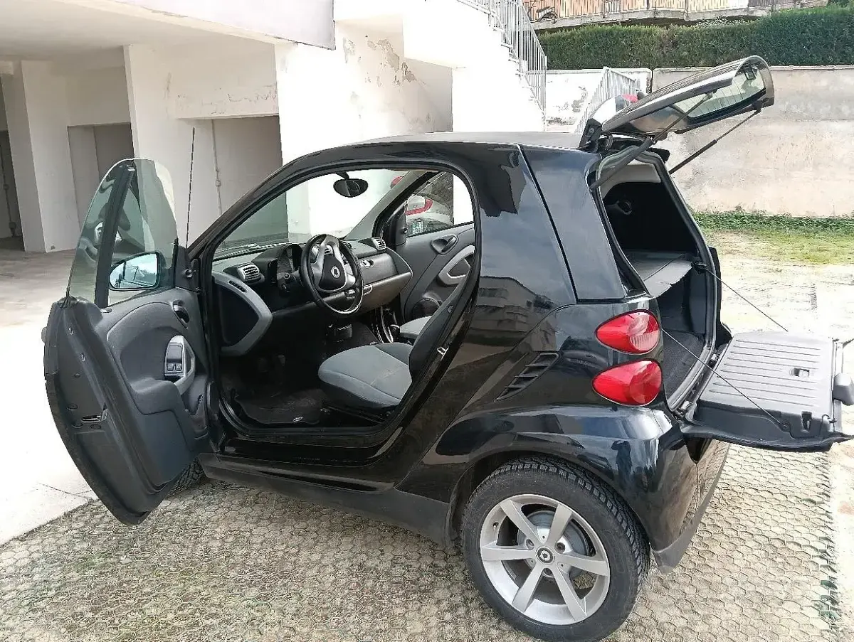 Usata Smart ForTwo Coupé 71 CV (52 kW) 2009 Nero Coupé