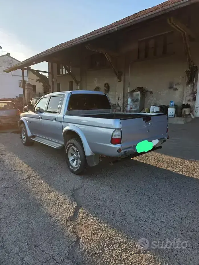 Usata Mitsubishi L200 116 CV (85 kW) 2006 Pick-up