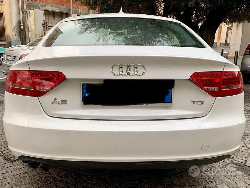 Bianco Usata 2010 Audi A5 Sportback S-Line Due volumi | 7500 € (Buon prezzo) - Immagine 1/4