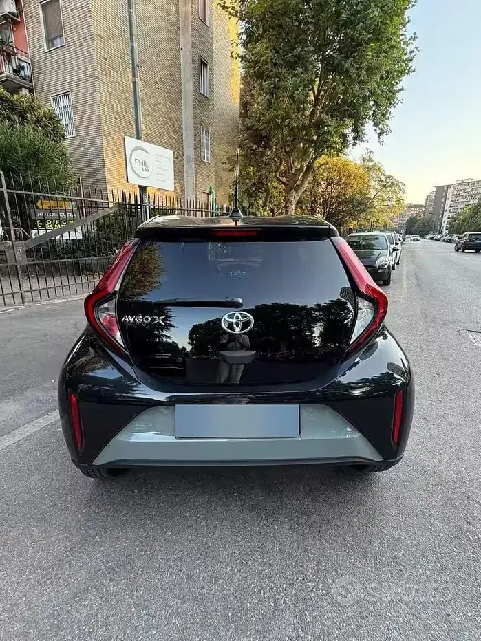 Usata Toyota Aygo X Trend 72 CV (52 kW) 2025 SUV