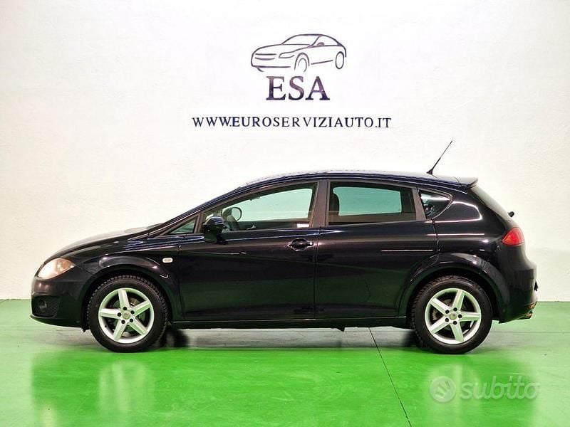 Usata Seat Leon Reference 90 CV (66 kW) 2012 Nero Berlina