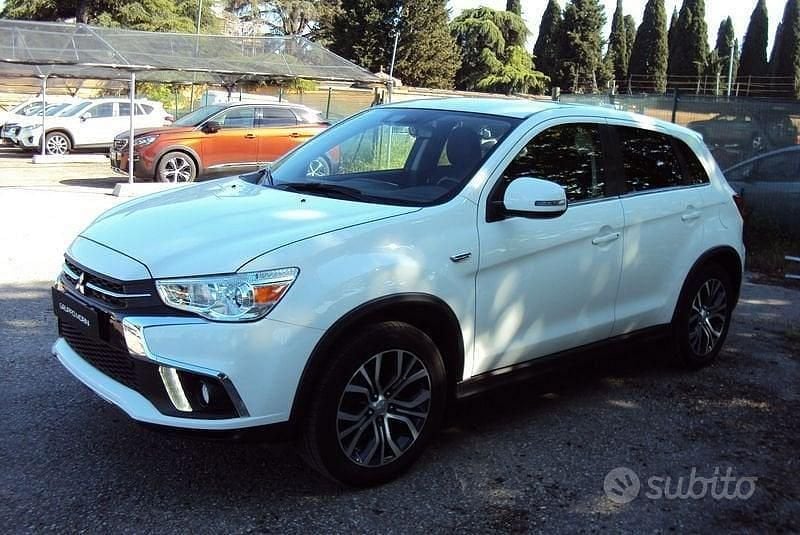 Usado Mitsubishi ASX Instyle 117 CV (86 kW) 2019 Blanco SUV