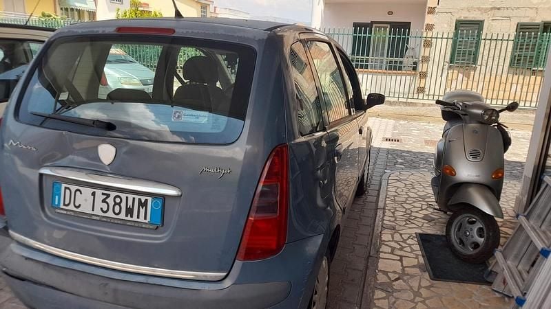 Usata Lancia Musa 69 CV (50 kW) 2006 Grigio Monovolume