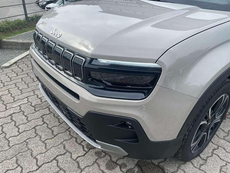 Nuova Jeep Avenger Summit 101 CV (74 kW) 2025 Grigio SUV