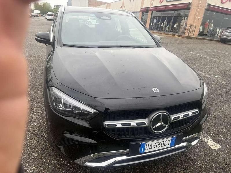Usata Mercedes GLA180 Advanced 116 CV (85 kW) 2025 Nero SUV