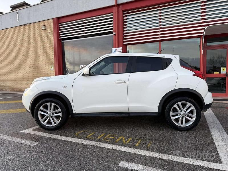 Usata Nissan Juke Acenta 117 CV (86 kW) 2010 Bianco SUV