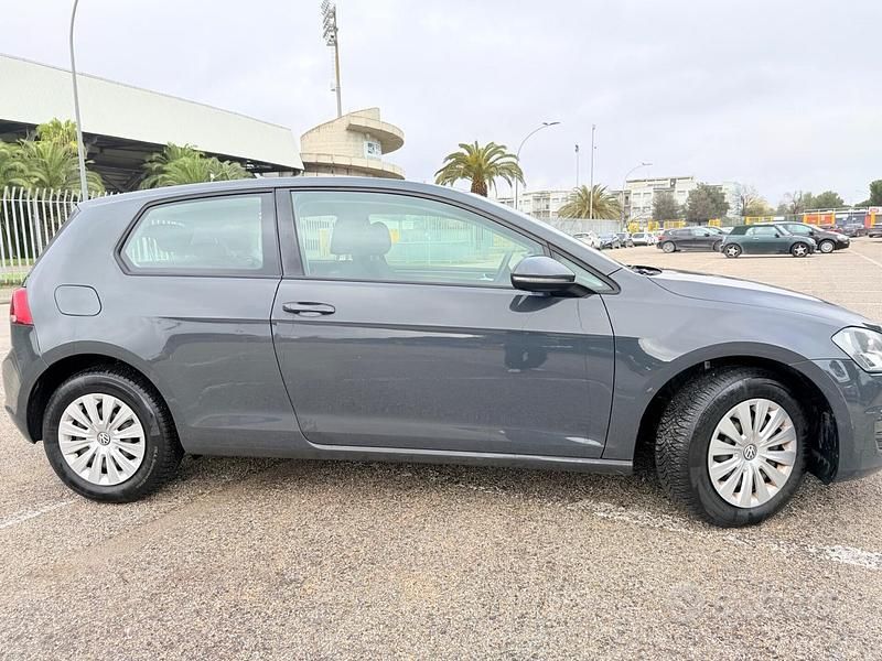 Usata VW Golf VII 89 CV (65 kW) 2016 Grigio Berlina