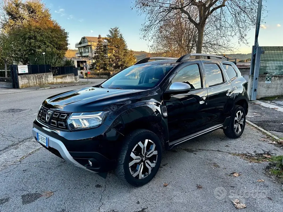 Usado Dacia Duster Prestige 101 CV (74 kW) 2021 Negro SUV